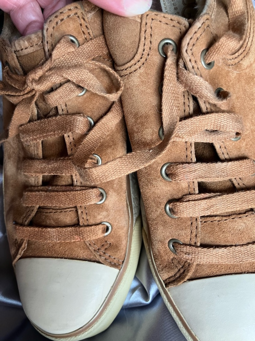 UGG Vintage Chestnut Brown Sheepskin Shearling Lined Boot (Chestnut) - Picture 5 of 9